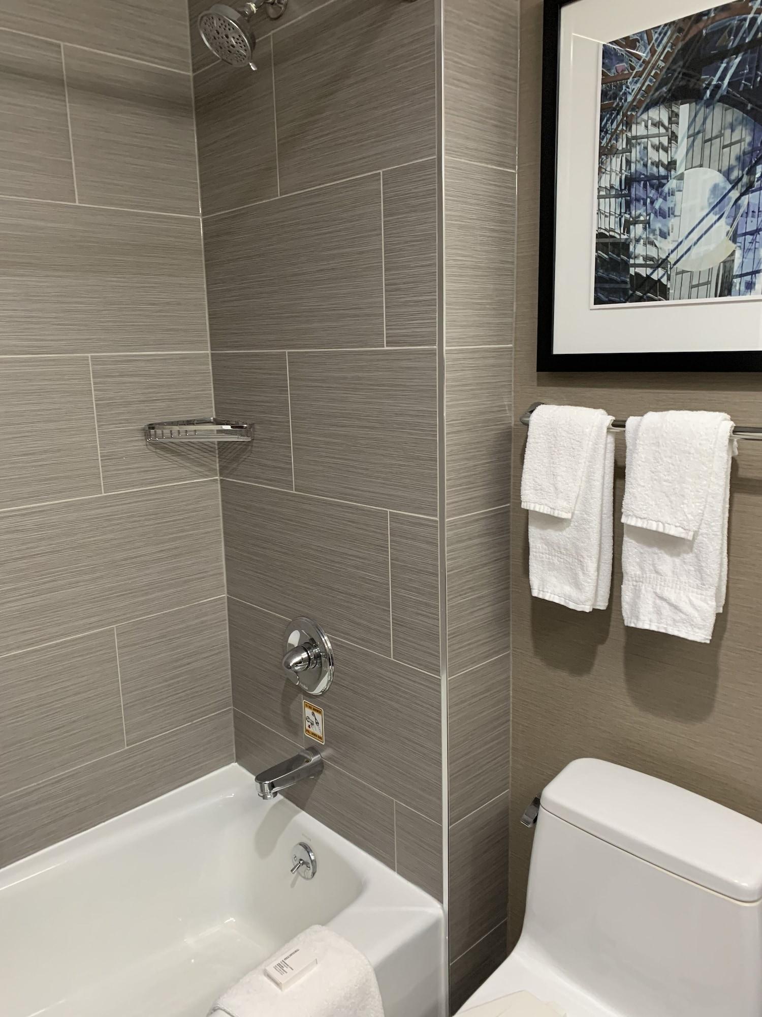 Fairfield Inn & Suites By Marriott New York Staten Island Bagian luar foto